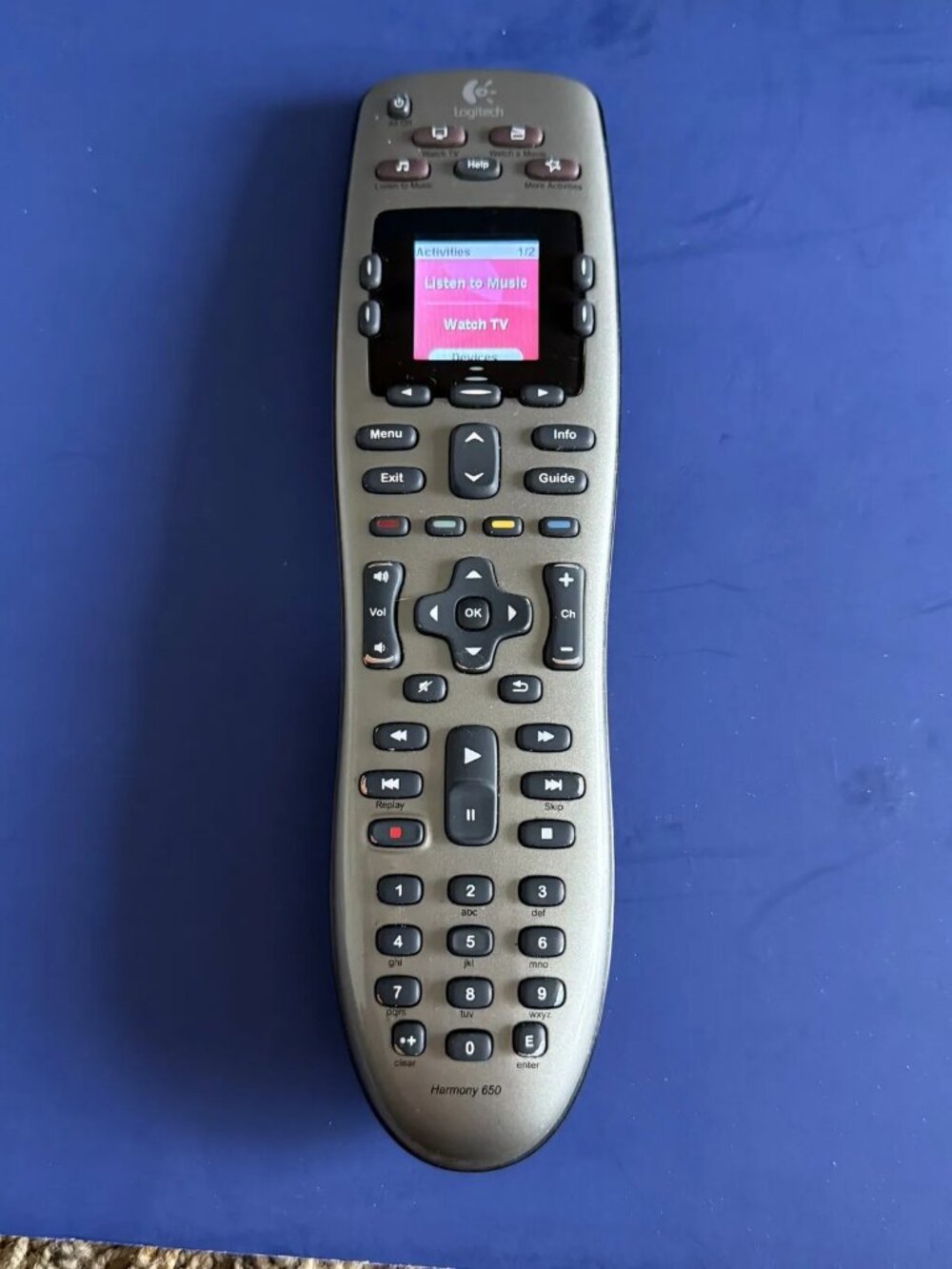 Logitech Harmony 650 Advanced All in One Programmable Universal Remote Control - Picture 9 of 16